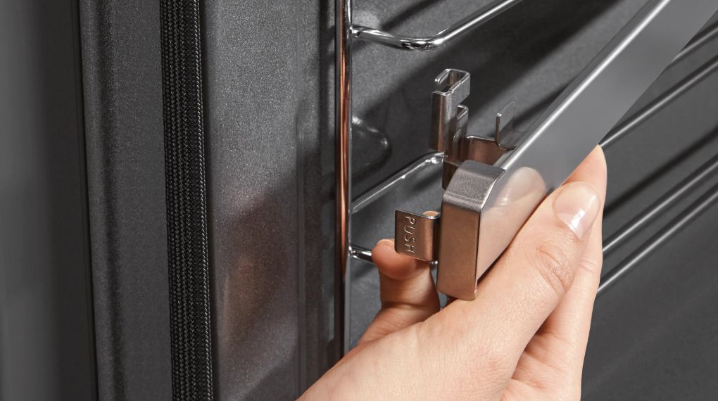 Lò nướng hơi nước Bosch HQA4720B3